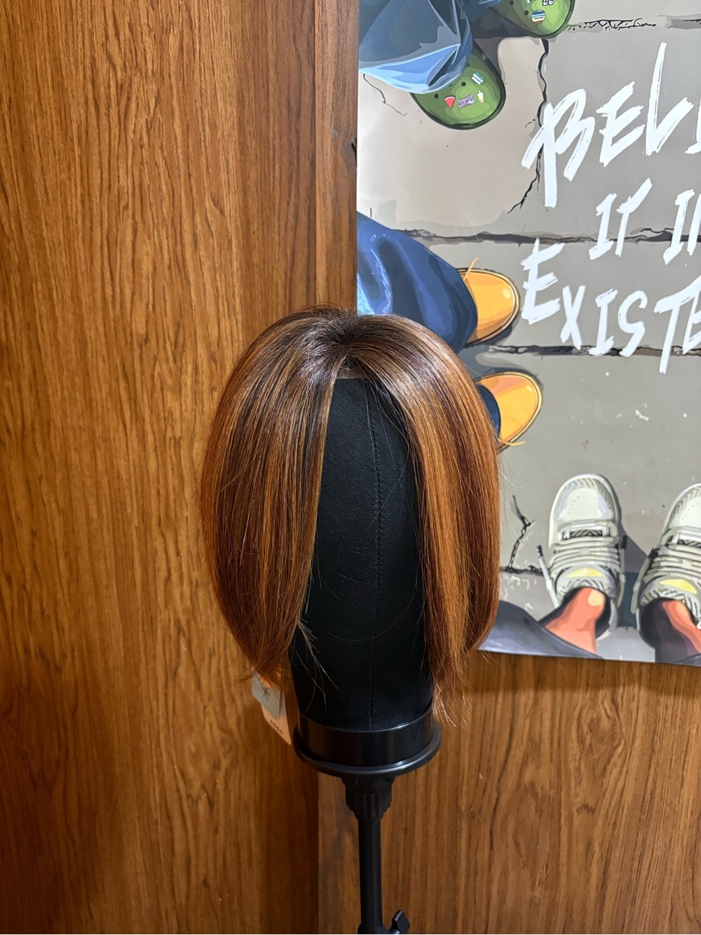 Women's Straight Layered Wig in Auburn Brown - Sleek Natural Shine